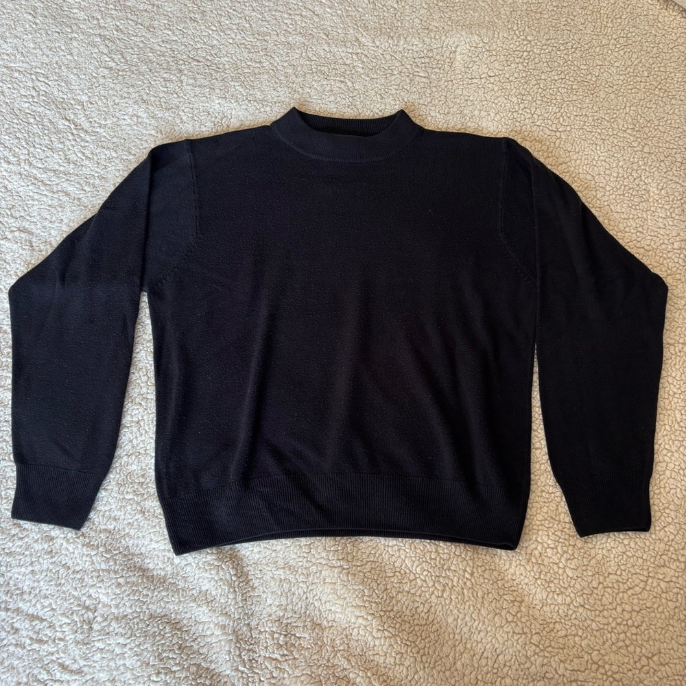 Black Sag Harbor Sweater - Classic Everyday Knit